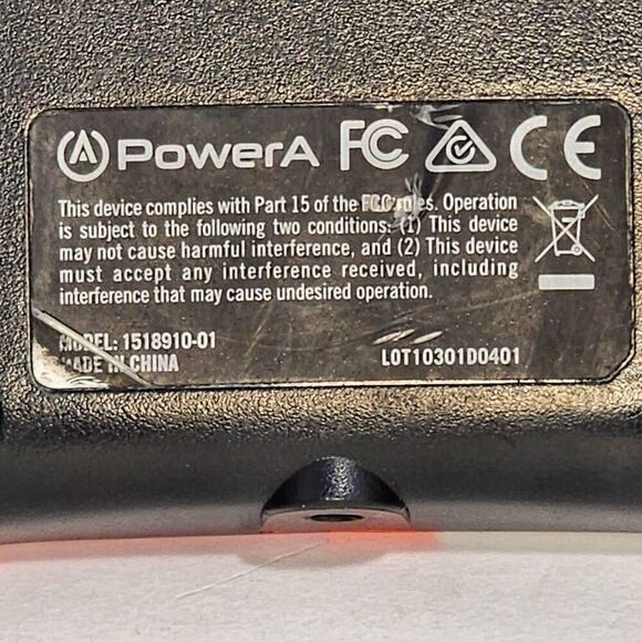 PowerA Red Camo Enhanced Xbox One Wired Controller Model-1518910-01 - Picture 3 of 5